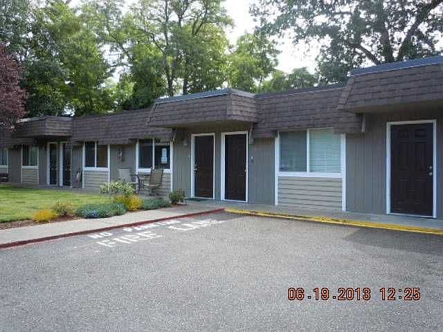 1st image of 9811 Whitman Ave SW APT 19