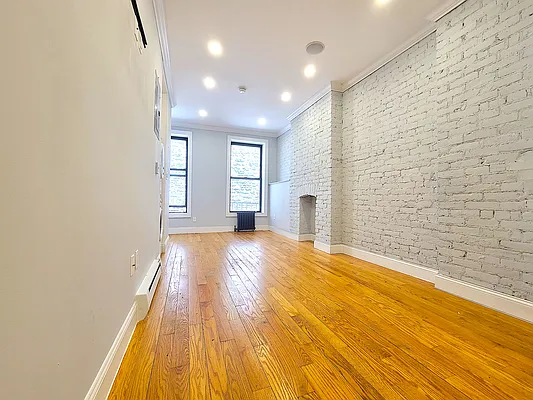 Rented by Compass | media 5