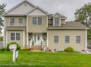 700 Beachwood Blvd, Beachwood, NJ