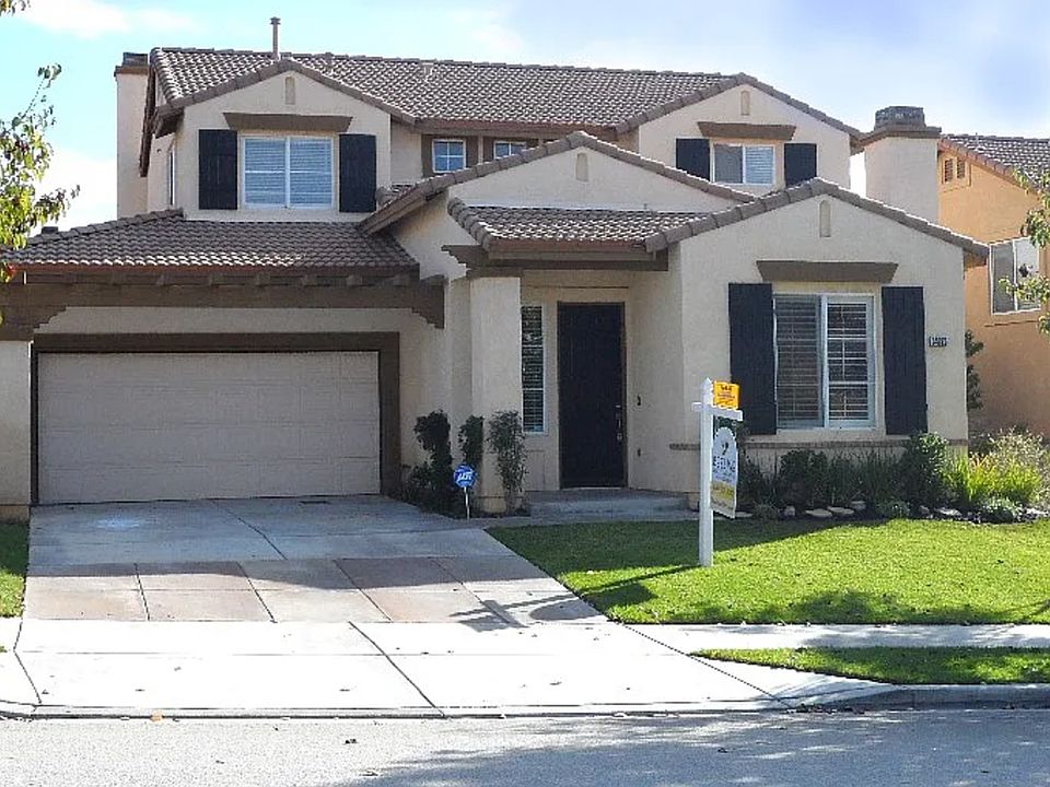 1st image of 34825 Fairport Way