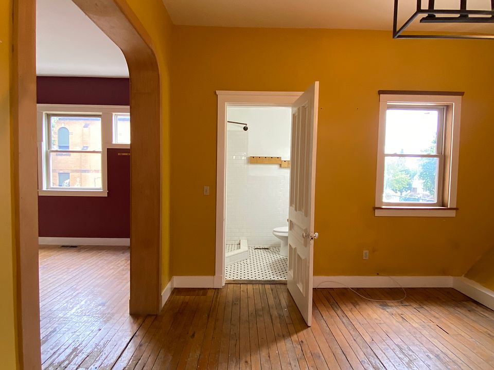 1st image of 716 College Ave #1