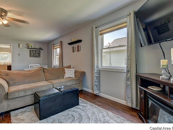 2nd image of 205 W Caldwell St