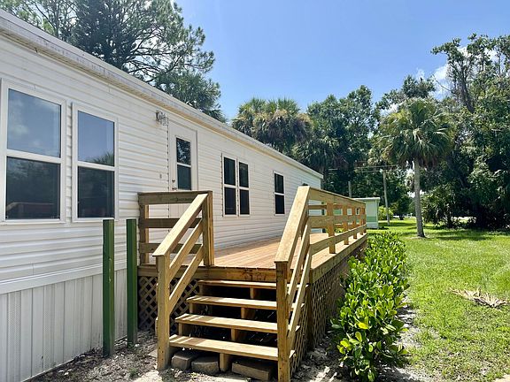 4th image of 2056 NW 38th Avenue