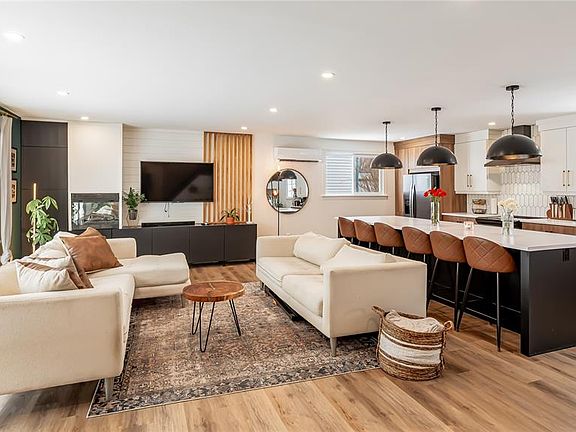 4th image of 43 Rutledge Crescent