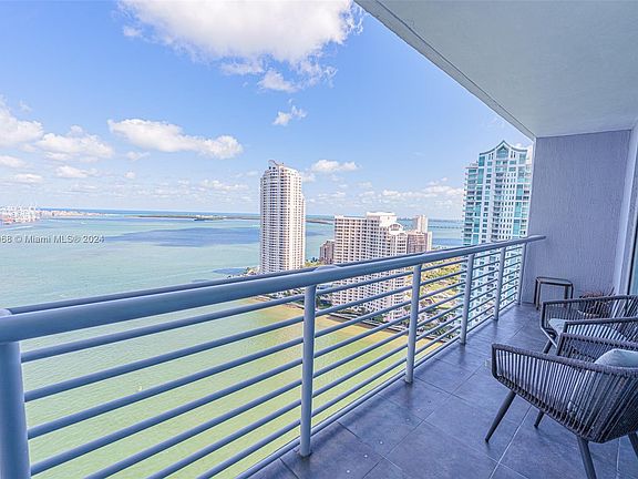 2nd image of 325 Biscayne Blvd #3326