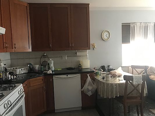 2nd image of 2526 23rd St