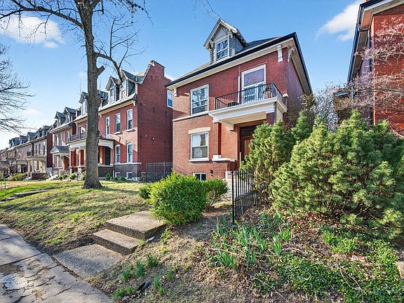 2nd image of 2048 Russell Blvd #2