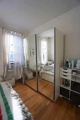 Rented by Universal Realty Group | media 5