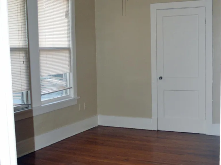 230 Hawthorne St #3 — Photo 5
