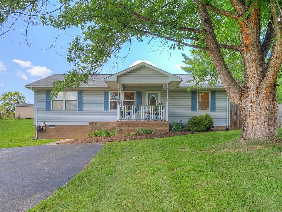 1st image of 30 Meadow Dr