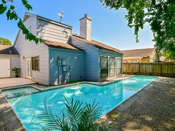 12800 Briar Forest Dr Unit 138, Houston, TX 77077