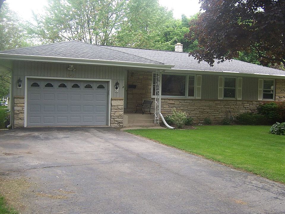 1st image of 243 Richmond Dr
