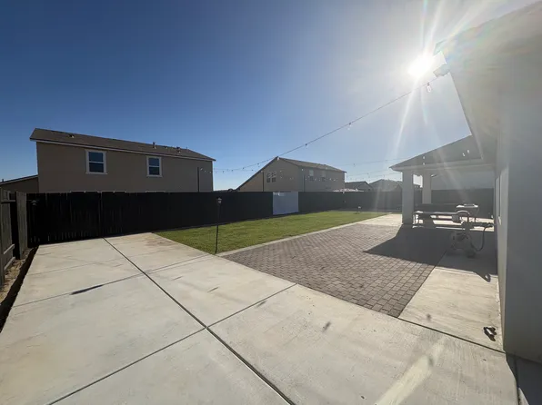 7625 Linden Tree Ave, Bakersfield, CA 93313