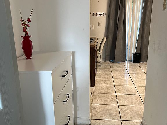 2nd image of 2921 SW 36th Ct Floor 2