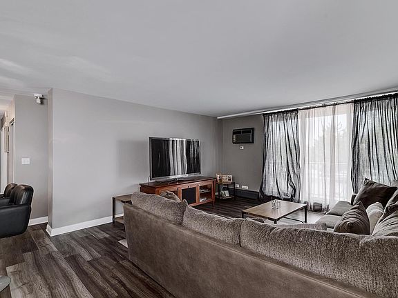 2nd image of 2200 S Stewart Ave APT 1A