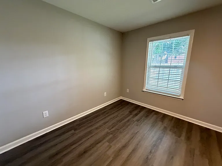 219 Long Creek Dr — Photo 16