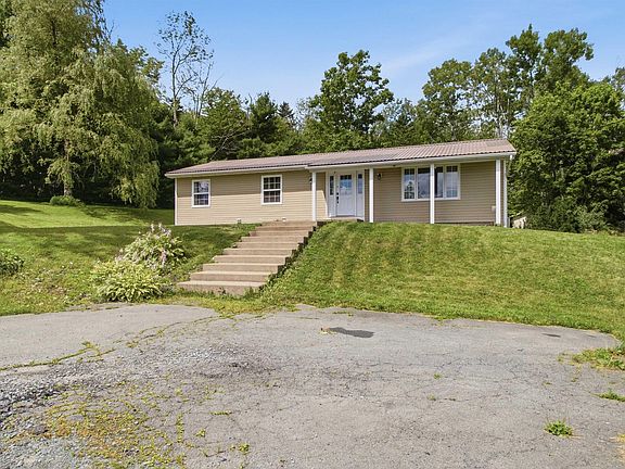 4th image of 430 Beaver Bank Rd