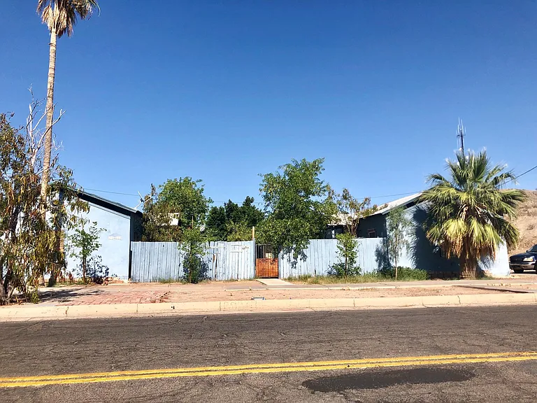 675 S 1st Ave — Photo 1