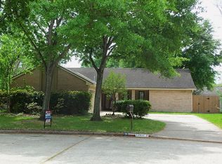 13611 Pepper Knoll Dr, Houston, TX 77065