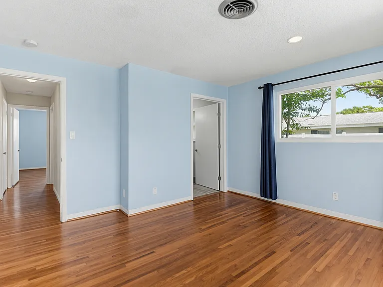 124 Atwood Ln — Photo 32