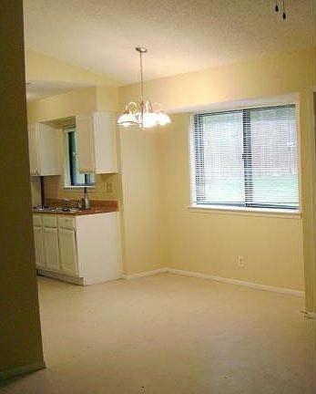 4th image of 4809 Bundyhill Dr