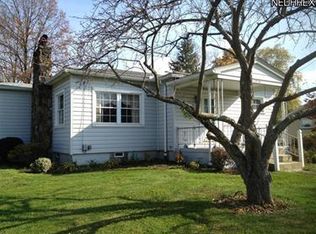 245 Hillcrest Ave, Hubbard, OH 44425