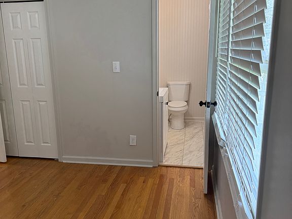 5th image of 107 Bel Aire Dr