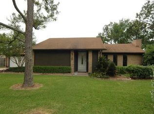 3728 Evergreen Dr, Dickinson, TX 77539