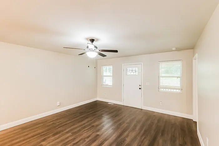 1214 Mill Creek Rd — Photo 3