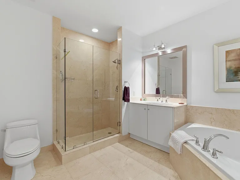 350 N Federal Hwy #Penthouse 09 — Photo 29