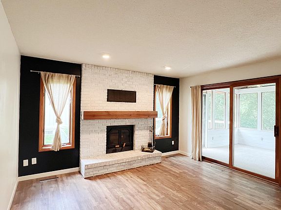 4th image of 508 Lawndale Dr SE