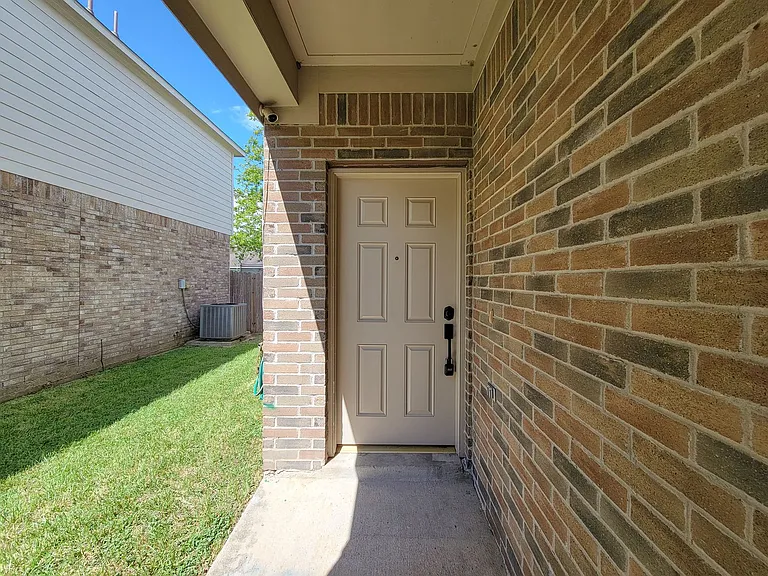 19330 Harvest Stream Way — Photo 3