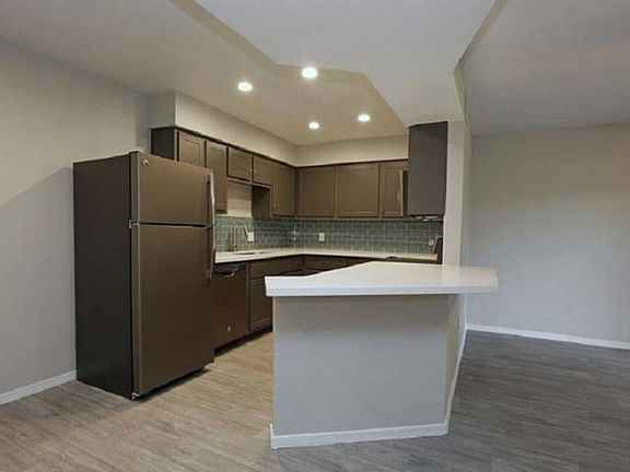 4th image of 2430 S Mill Ave APT 112