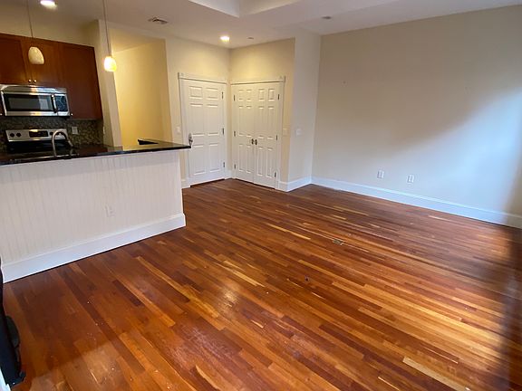 5th image of 59 Joy St #5