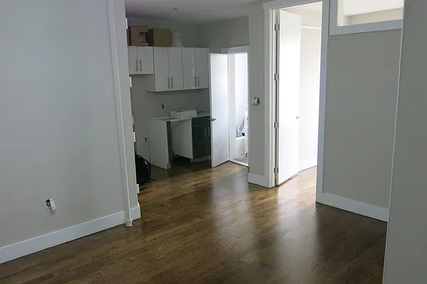 Rented by Nooklyn NYC LLC | media 9