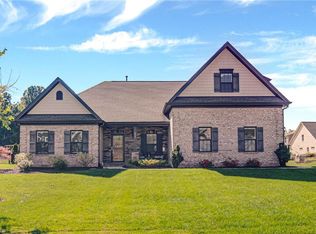 624 Ryder Cup Ln, Clemmons, NC 27012