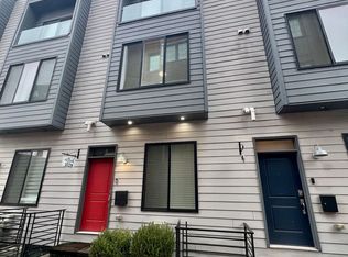 1028 Hyde St, Philadelphia, PA 19125