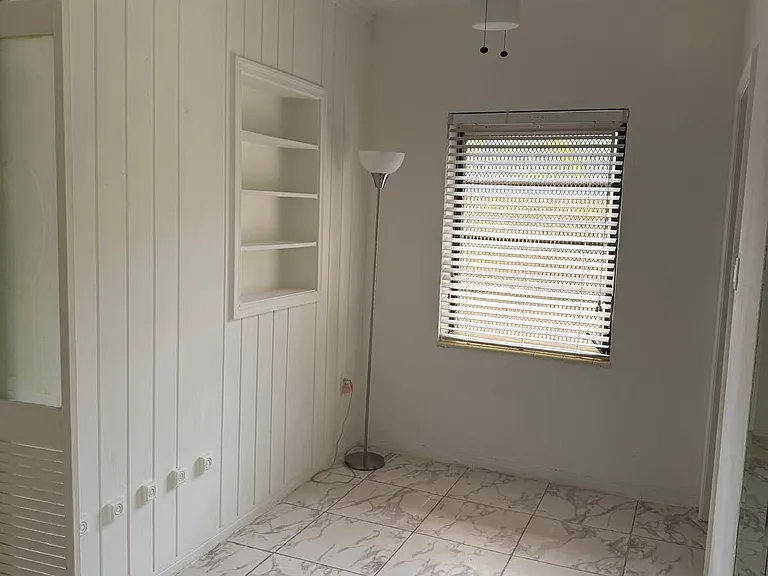 35 Phoenetia Ave #4 — Photo 7