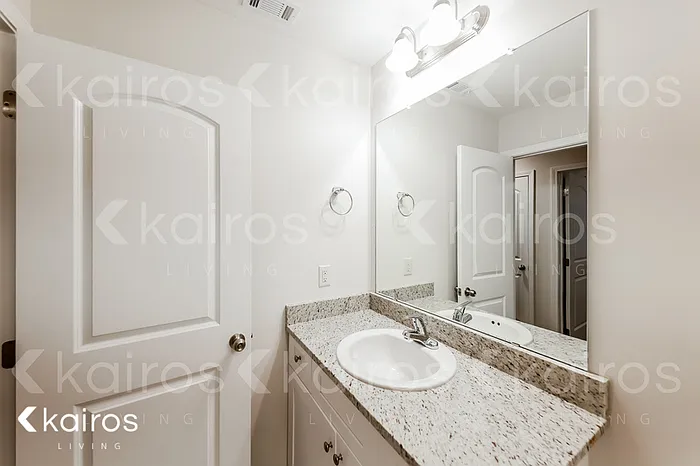 147 Nottingham Way — Photo 13