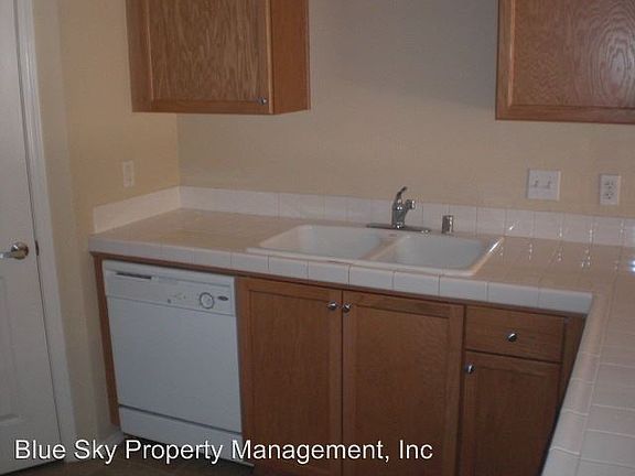 2nd image of 340 E Kanai Ave APT C