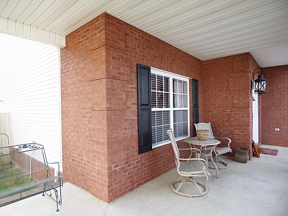 2nd image of 1930 Trent Valley Ln