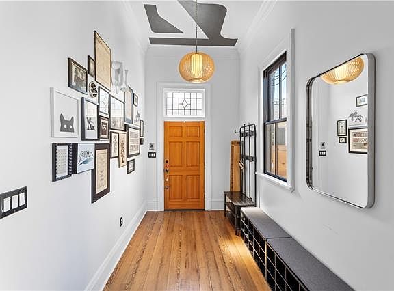5th image of 3153 Royal St