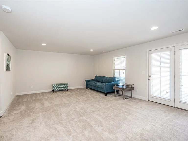 1006 Drayman Pl — Photo 20