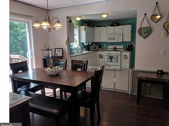 5th image of 7117 Charles Pl