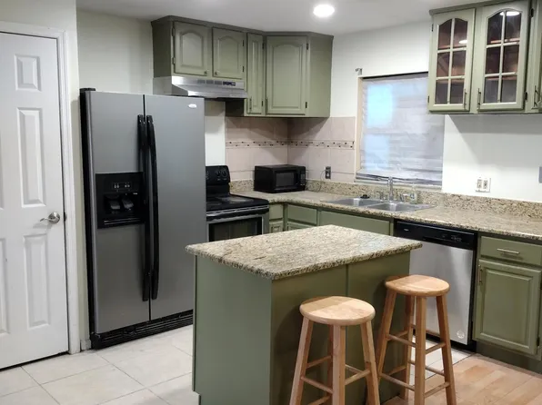 3501 Pine Ridge Ct, Orlando, FL 32808