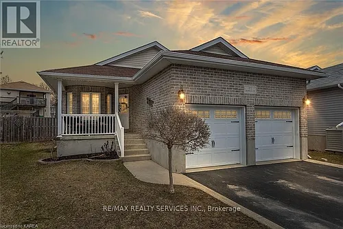 172 Macdougall Dr Photo 1