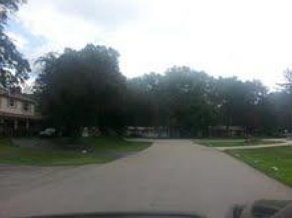 2nd image of 23754 Clarkson St