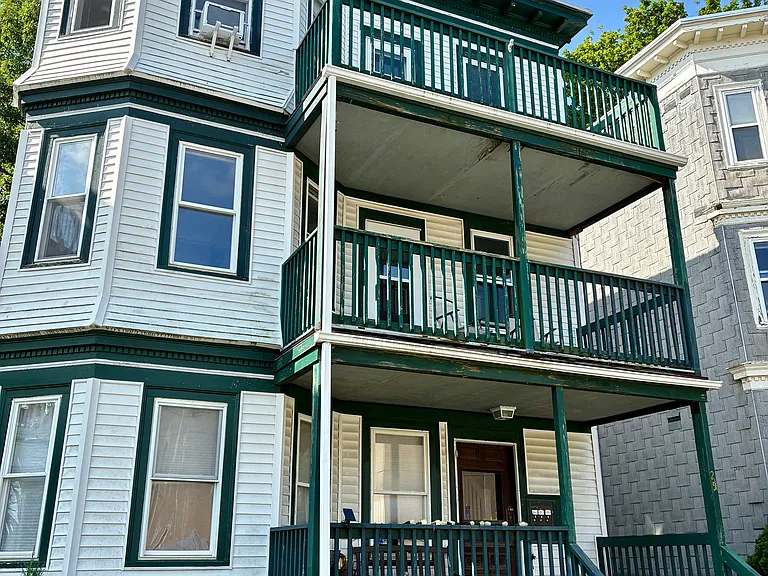 25 Child St #2 — Photo 16