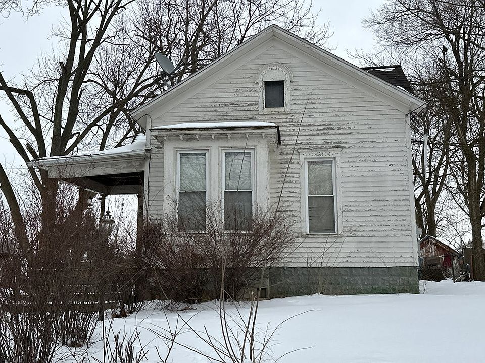 1st image of 617 Division St