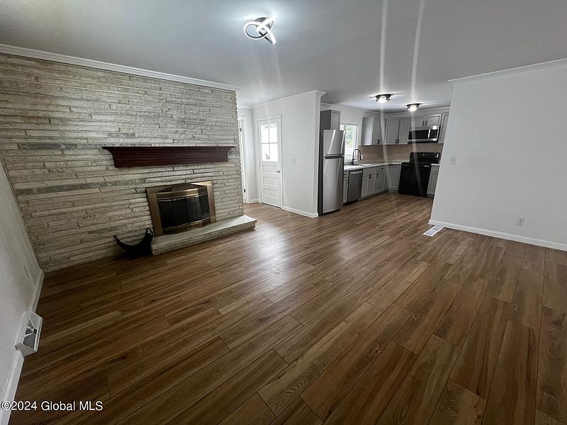 5th image of 1615 Chrisler Avenue